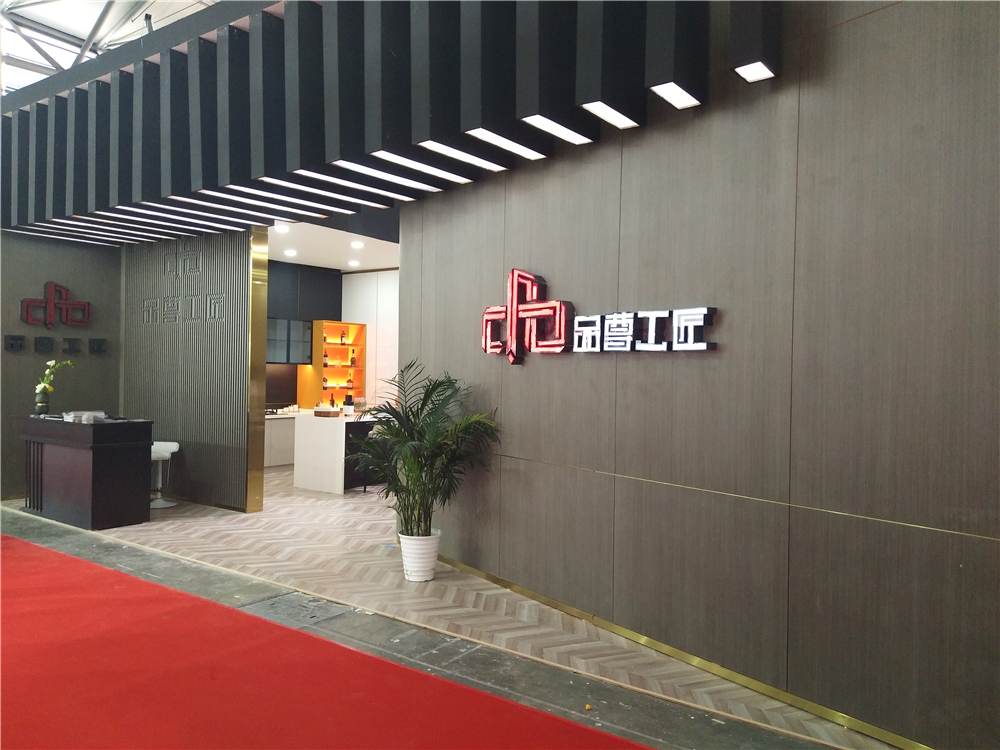 品尊工匠張董：原木現(xiàn)代輕奢，將環(huán)保進(jìn)行到